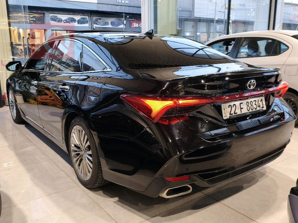 تويوتا أفالون